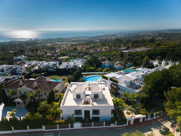 House in Marbella - view 1