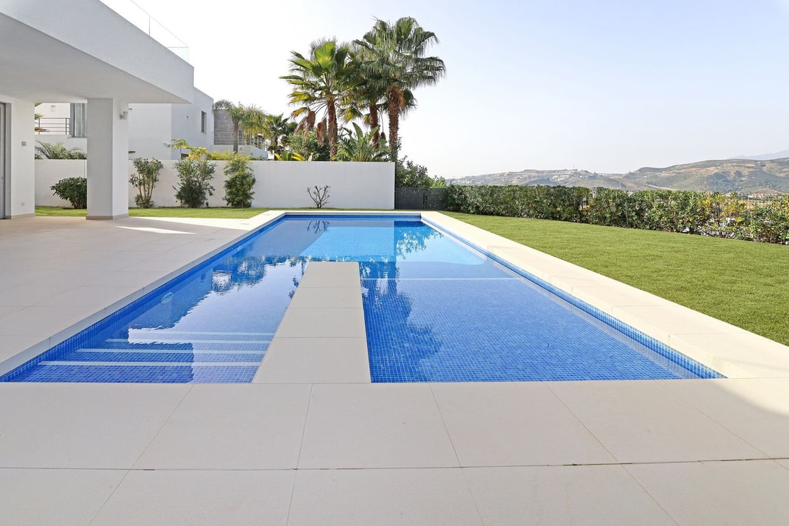 House in Benahavis - Image 2