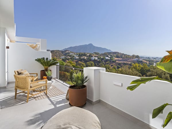 House in Urbanizacion la Heredia - view 1