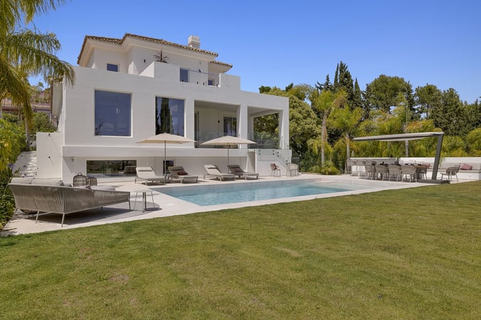 House in Atalaya Isdabe - view 1