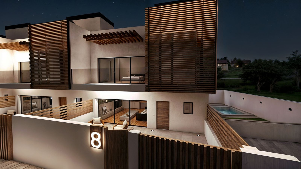 House in Estepona - Image 2