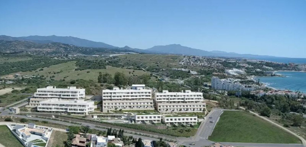 House in Estepona - Image 2