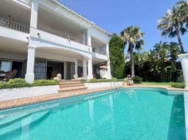 House in Marbella - view 1