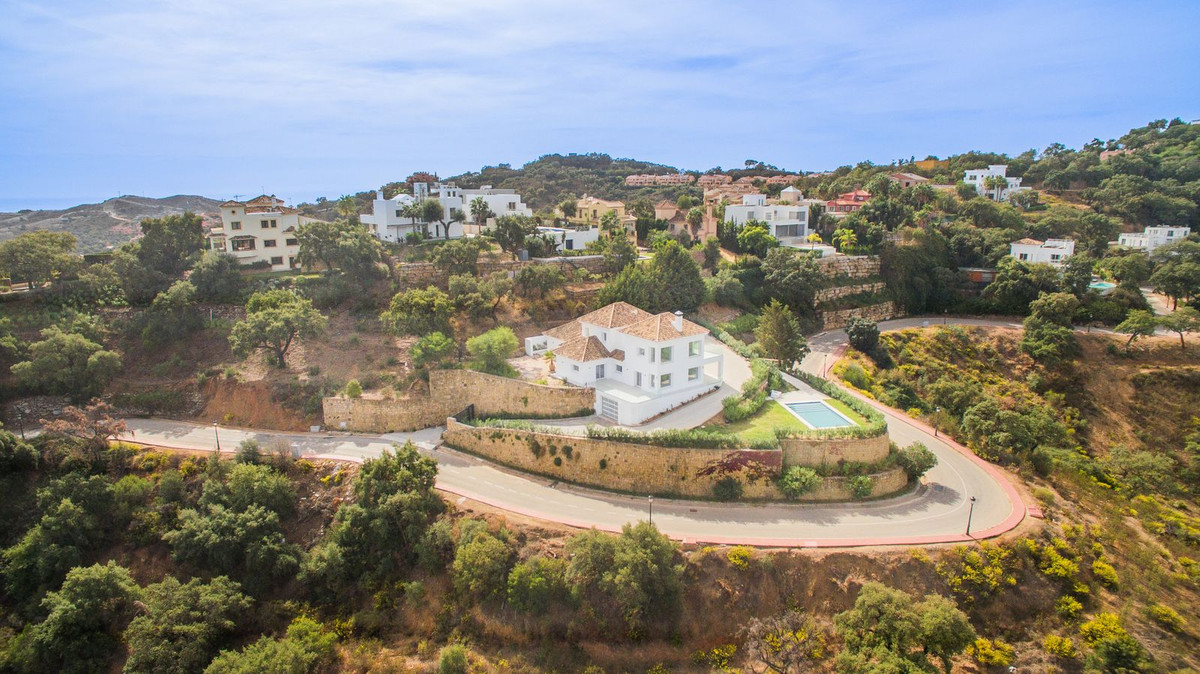 House in Artola - Image 2