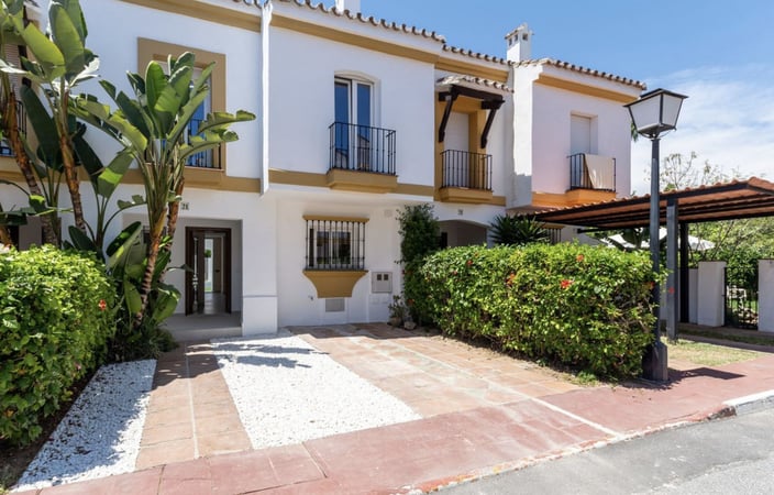 House in Atalaya Isdabe - view 1