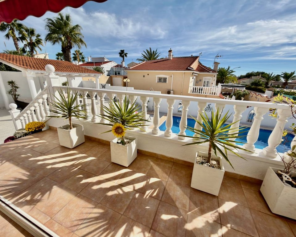 Villa in Ciudad Quesada - Image 4