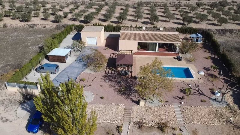 Villa in Sax - view 1