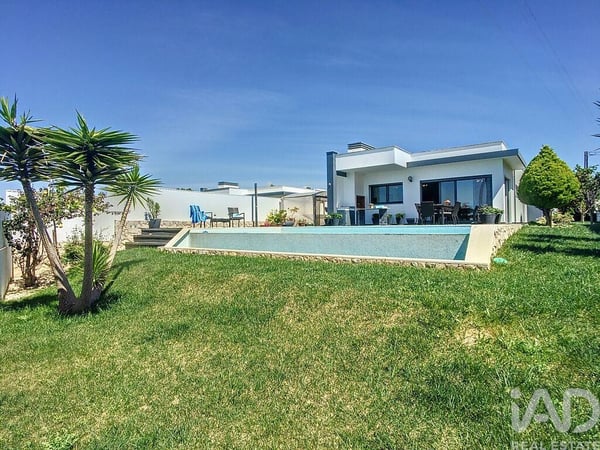 House in Silveira - view 1