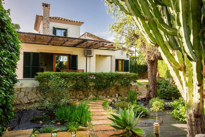 Villa in ses Illetas - view 1