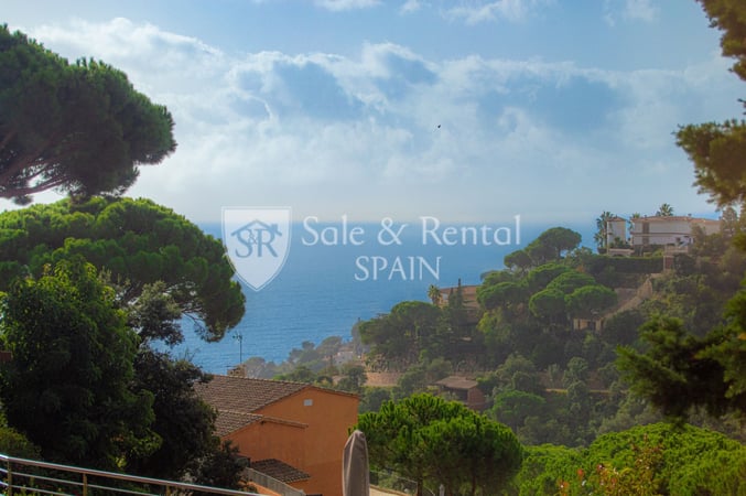House in Tossa de Mar - view 1