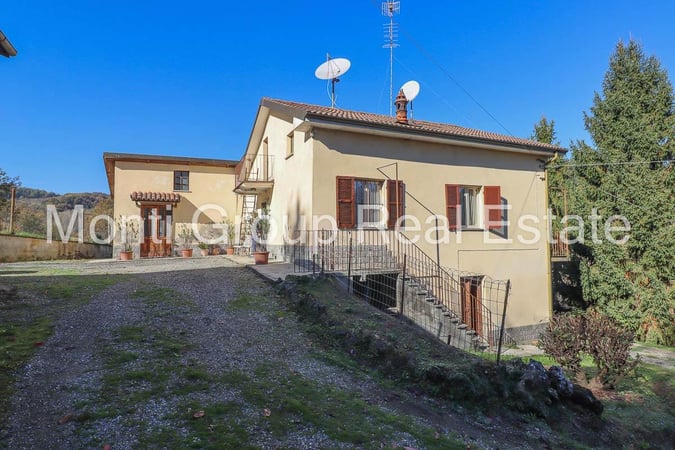 House in Acqui Terme - view 1