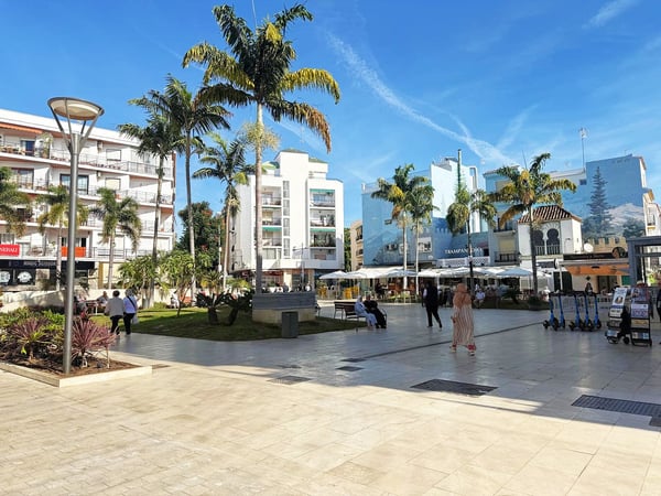 Apartment in Estepona - view 1