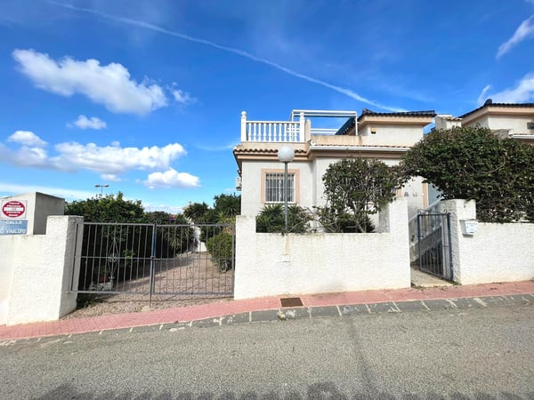 House in Rojales - view 1