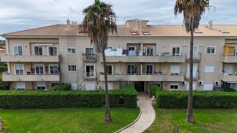 Apartment in Quelfes - view 1