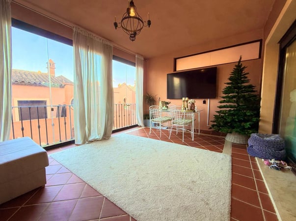 House in Estepona - view 1