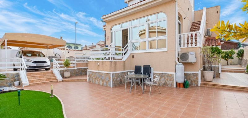 House in Rojales - view 1