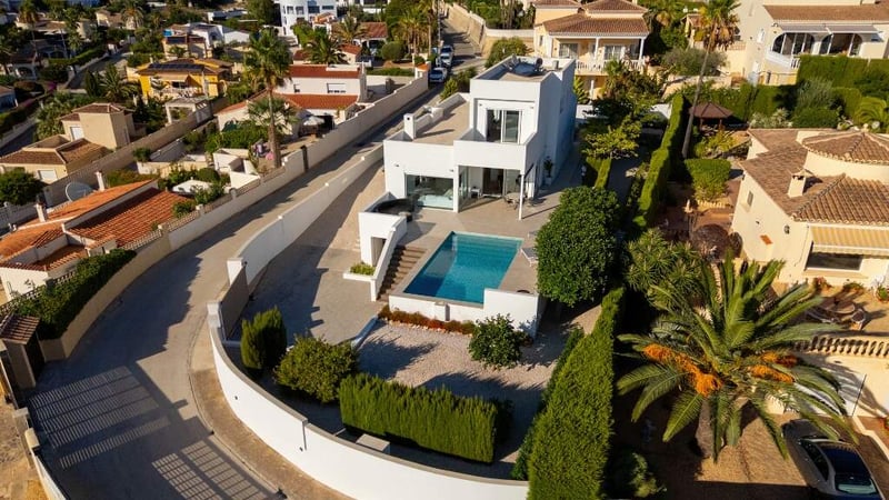 Villa in Calp - view 1