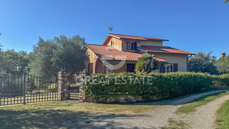 House in Citta della Pieve - view 1