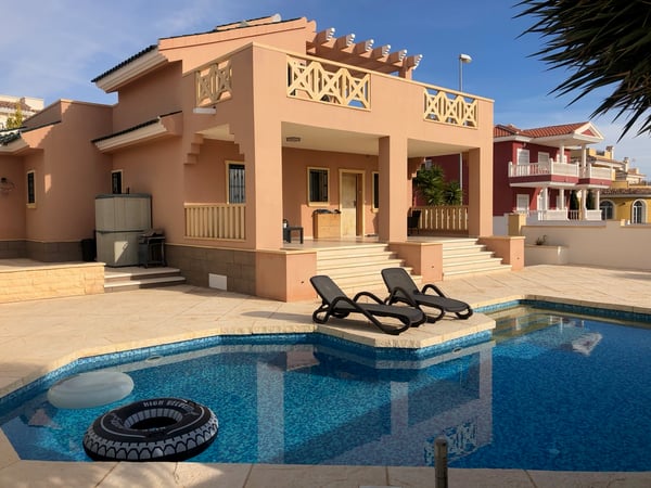 Villa in Ciudad Quesada - view 1