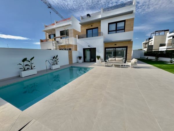 Villa in Benijofar - view 1