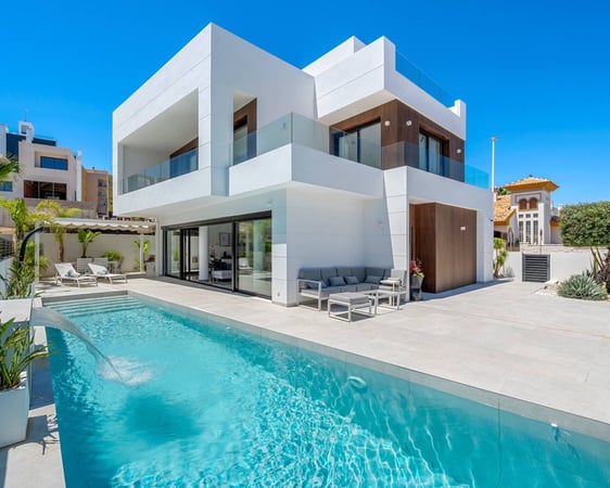 Villa in Guardamar del Segura - view 1