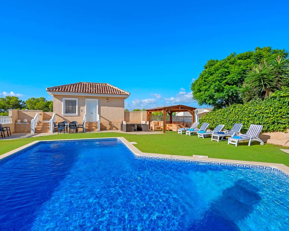 Villa in Ciudad Quesada - Image 3