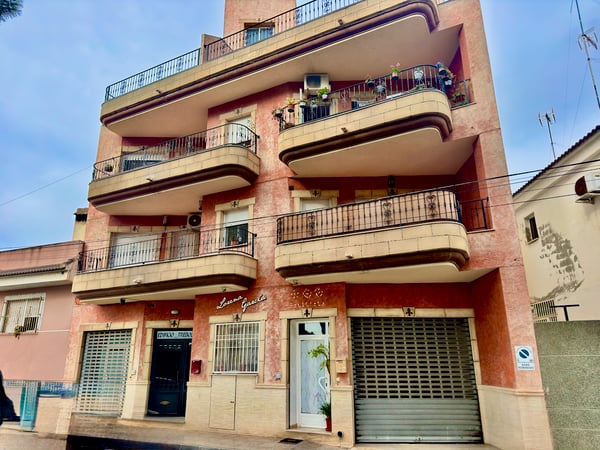 Apartment in Formentera de Segura - view 1