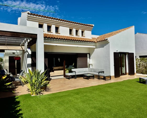 Villa in Lo Bigo - view 1