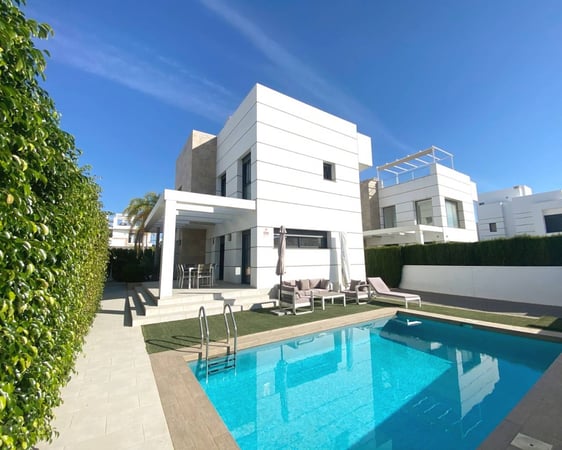 Villa in Dona Pepa - view 1