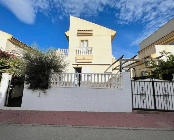 Villa in Ciudad Quesada - view 1