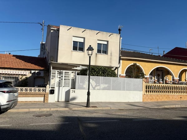 House in Algorfa - view 1