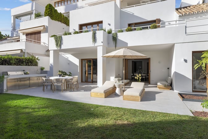 Apartment in Nueva Andalucia - view 1