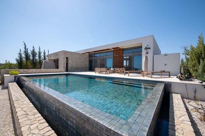 House in Tsada - view 1