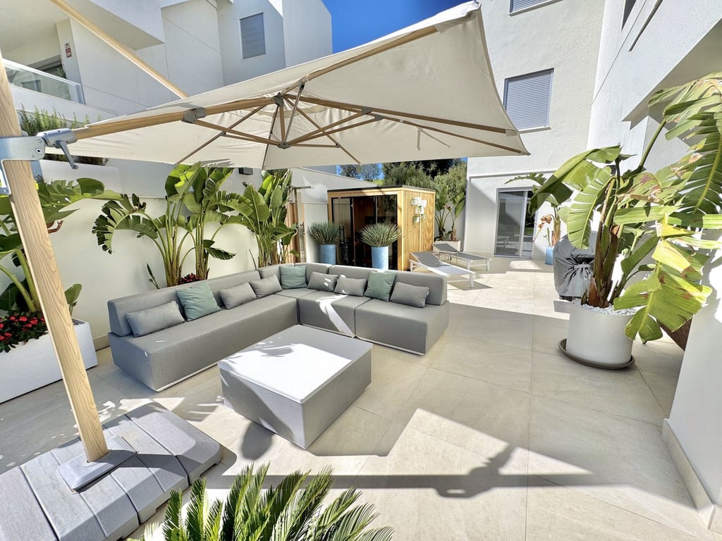 Apartment in Mijas Costa - Image 3