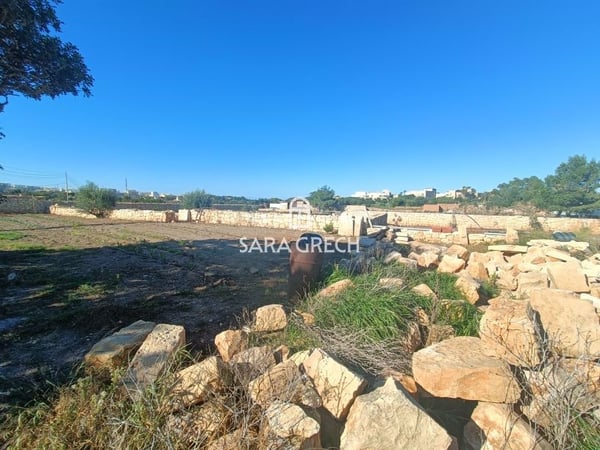 House in Is-Swieqi - view 1