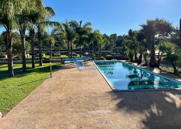 Villa in Guia - view 1