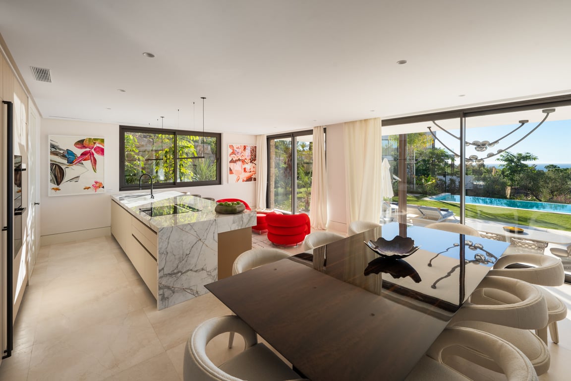 Villa in Marbella - Image 2
