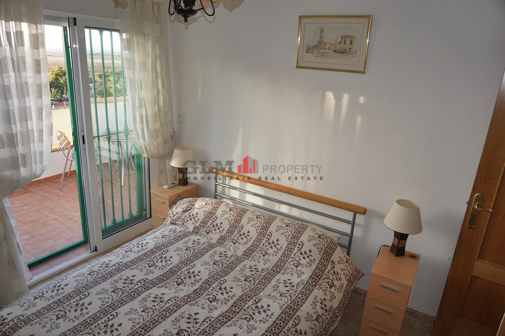 Apartment in El Carmoli - Image 2