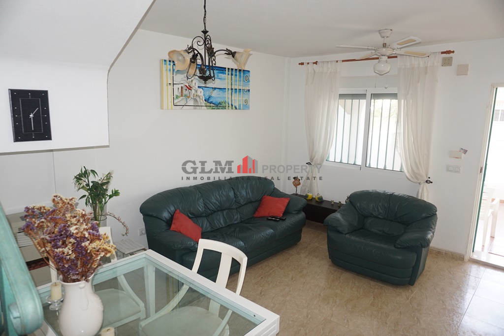 Apartment in El Carmoli - Image 3