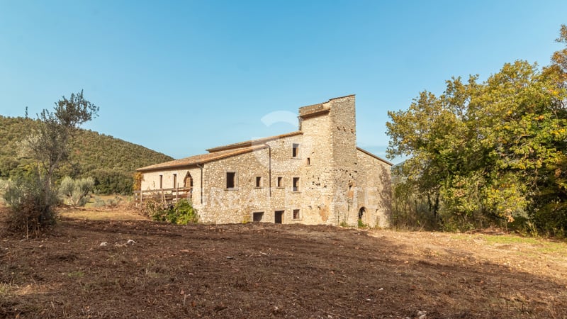 House in Botto - view 1