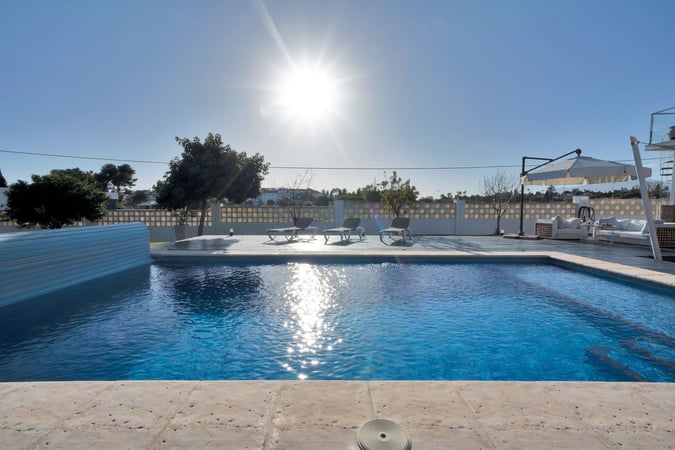 Villa in San Pedro de Alcantara - view 1