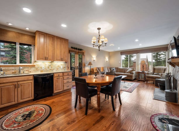 House in Truckee - view 1