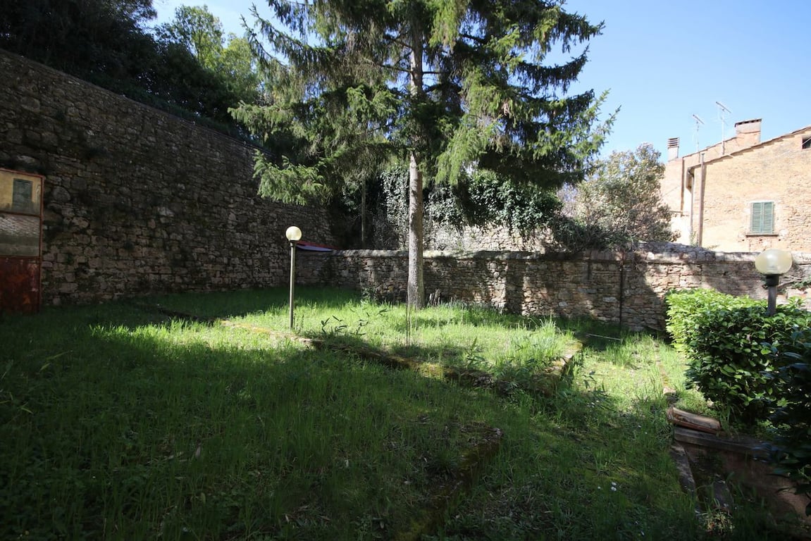 House in Volterra - Image 2