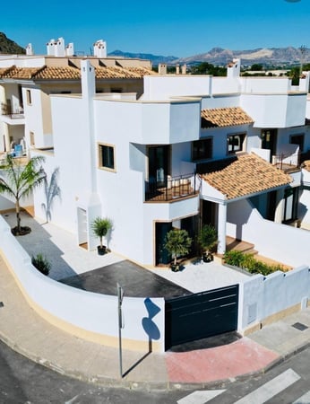 Villa in Cox - view 1