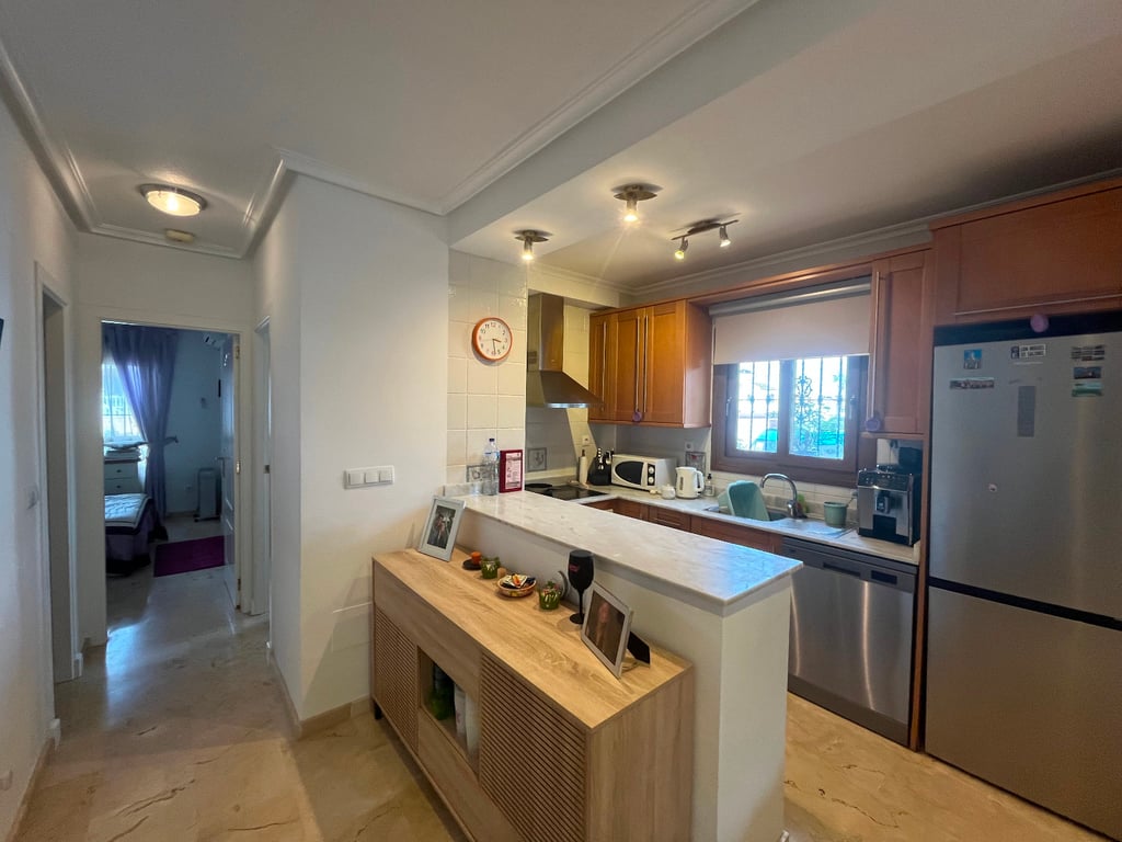 Apartment in Urbanizacion los Balcones - Image 4