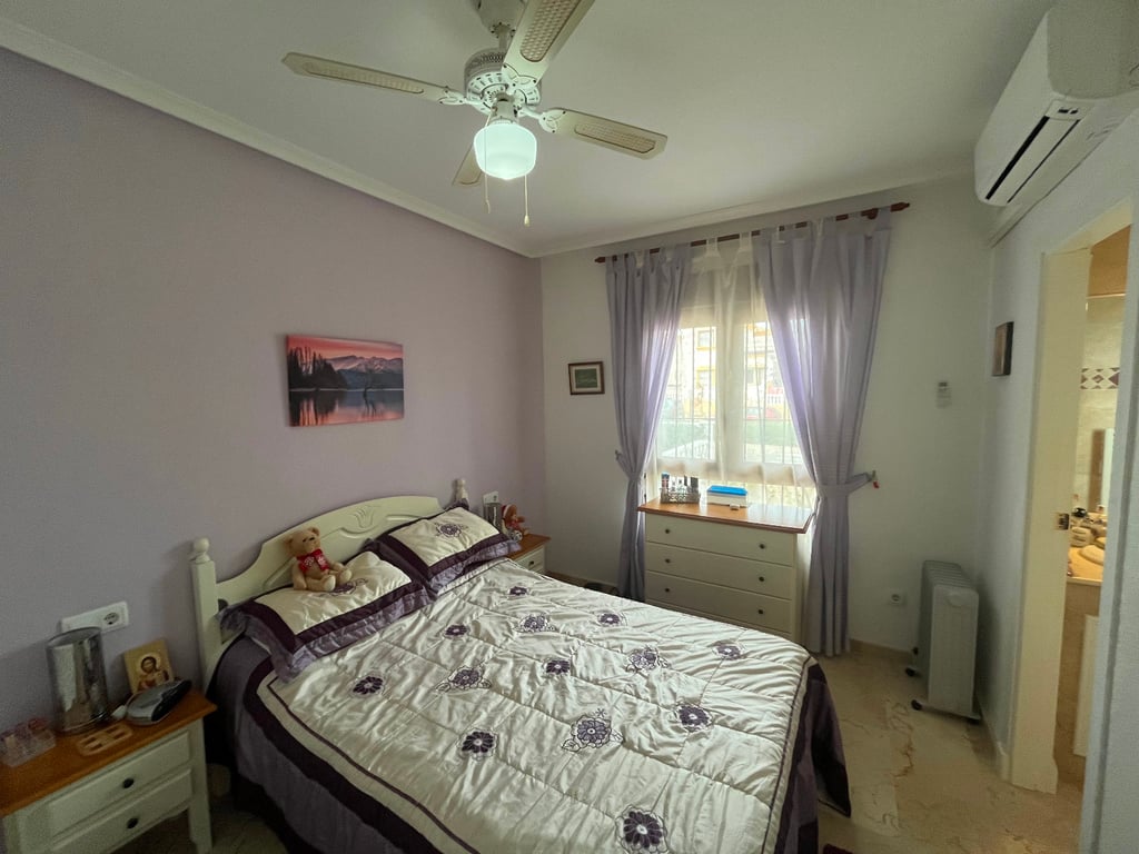 Apartment in Urbanizacion los Balcones - Image 5