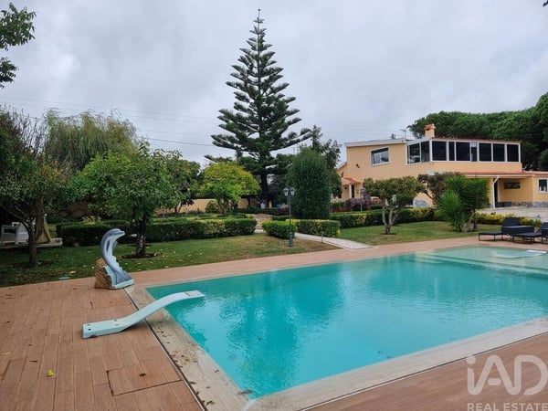 House in Sao Joao das Lampas - view 1