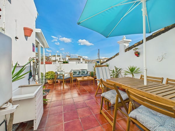 Apartment in La Duquesa - view 1