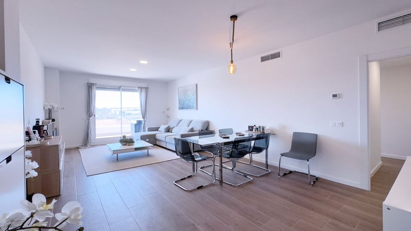 Apartment in Nueva Andalucia - view 1