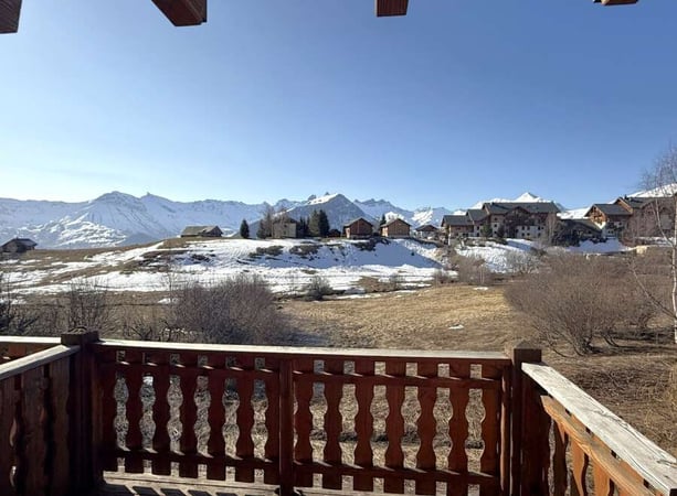 Chalet in Villarembert - view 1